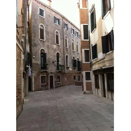 Cadoro