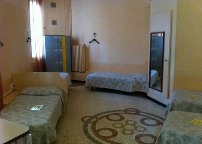 Casa de hóspedes Cadoro 2*